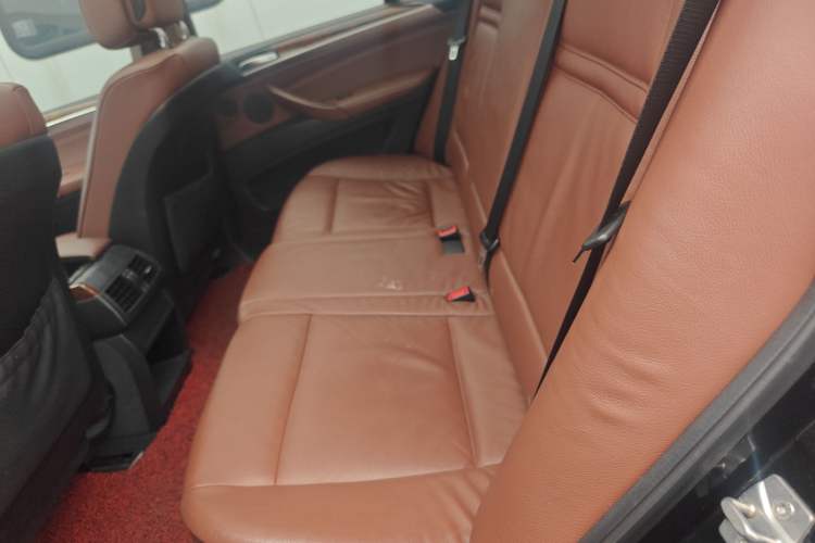 Used BMW X5 2011 xDrive35i Leading Model
