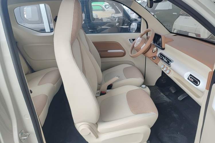 Used Wuling Hongguang MINIEV 2024 3rd Generation 215km Youth Edition