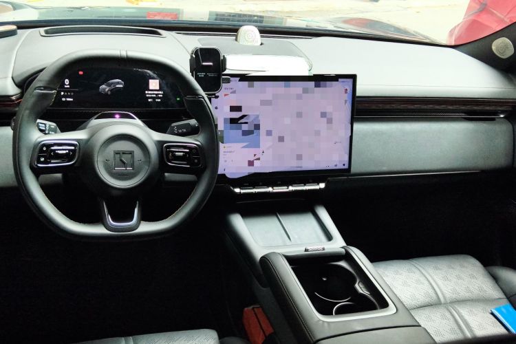 Used Zeekr 7X 2025 100 kWh Long-Range Rear-Wheel Drive with Intelligent Driving Features