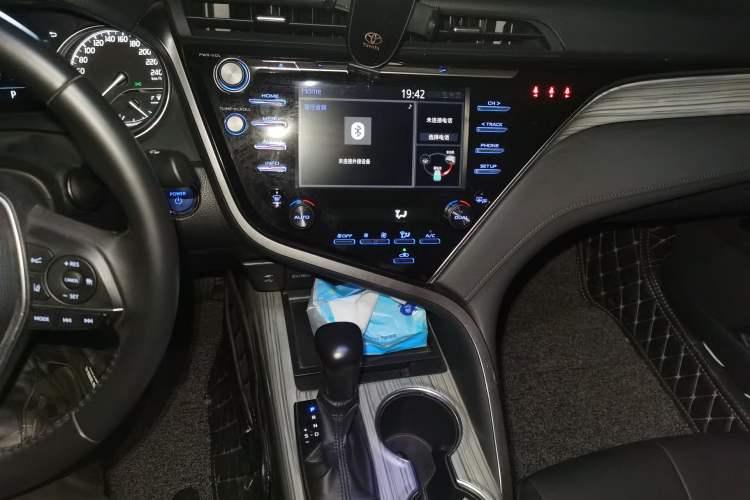 Used Toyota Camry 2018 Dual-Engine 2.5 HG Luxury Edition
