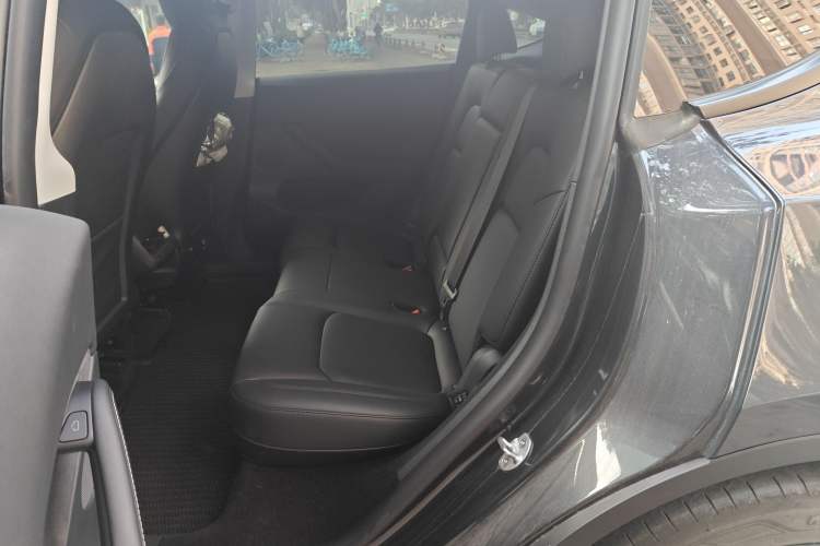 Used Tesla Model Y 2024 Rear-Wheel-Drive Version
