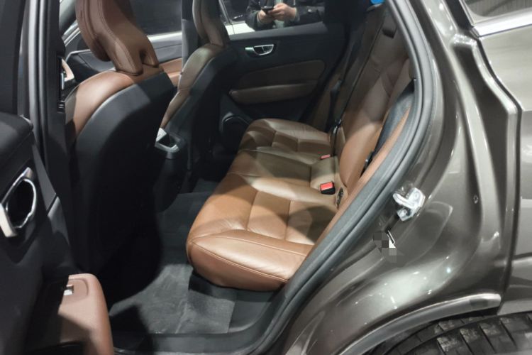 Used Volvo XC60 2021 T5 4x4 Smart Luxury Edition