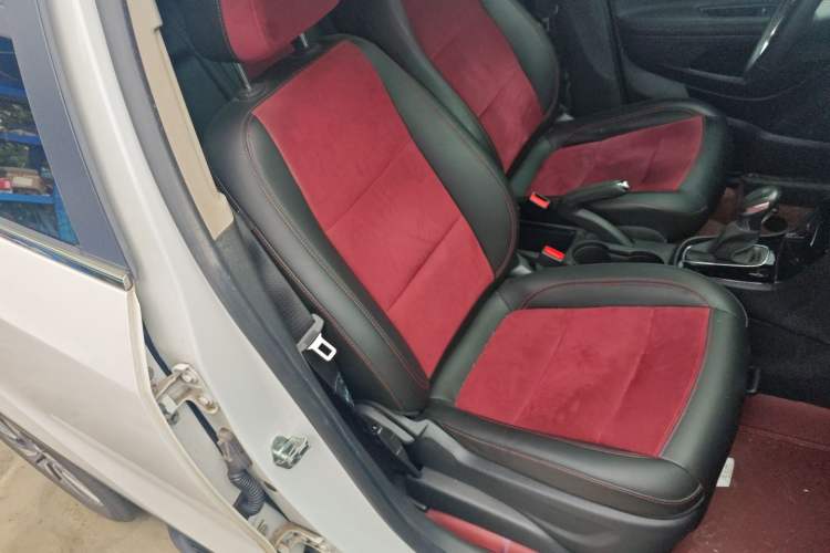 Used Buick Encore 2017 18T Automatic Two-Wheel Drive Urban Elite Model Right Front Seat