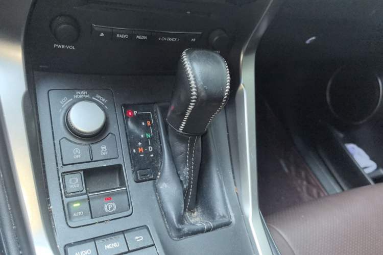 Used Lexus NX 2015 200 Front-Wheel Drive X-Trail SE Edition