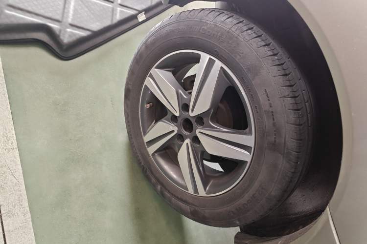 Used Renault Koleos 2014 Revised Version 2.5L Two-Wheel Drive Comfort Edition Exterior 5