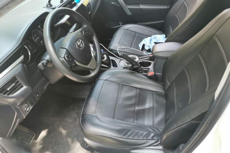 Used Toyota Corolla 2016 Dual-Engine 1.8L E-CVT Leading Edition
