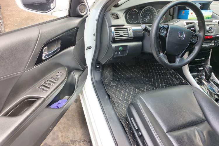 Used Honda Accord 2016 2.0L Luxury Edition