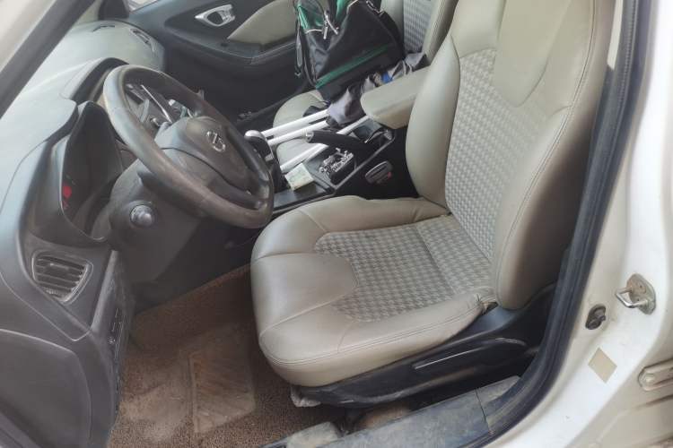 Used GAC Trumpchi GA3S Vision 2014 1.6L Manual Elite Edition
