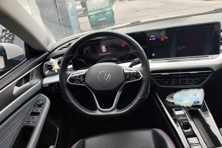 Used Volkswagen Lamando 2022 Lavida L 280TSI DSG Cool & Spicy Edition Steering Wheel