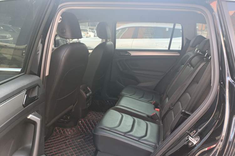 Used Volkswagen Tiguan L 2017 330TSI Automatic Two-Wheel Drive Comfort Edition