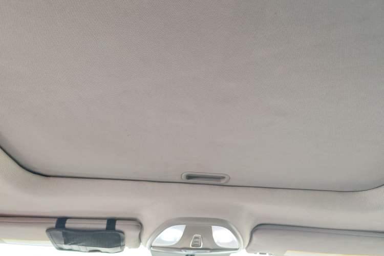 Used Fiat Viaggio 2015 1.4T Automatic Enjoyment Edition Headliner