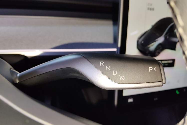 Used Tesla Model Y 2024 Rear-Wheel-Drive Version
