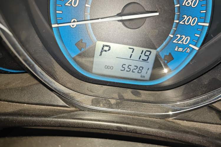 Used Toyota YARiS L Zhi Xuan 2015 1.5E Automatic Charm Edition
