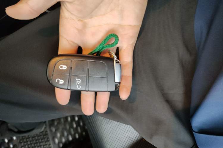 Used Jeep Grand Cherokee 2020 3.0L Elite Navigation Edition Vehicle Key