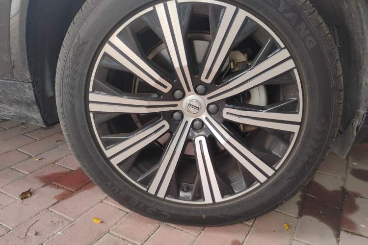 Used Volvo XC90 2022 B6 Zhiyi Luxury Edition 7-Seater Right Front Wheel Hub