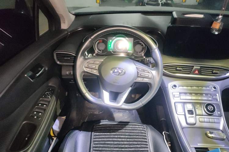 Used Hyundai Santa Fe 2023 Traveler 380T GDi Automatic Two-Wheel Drive GLX Elite Edition