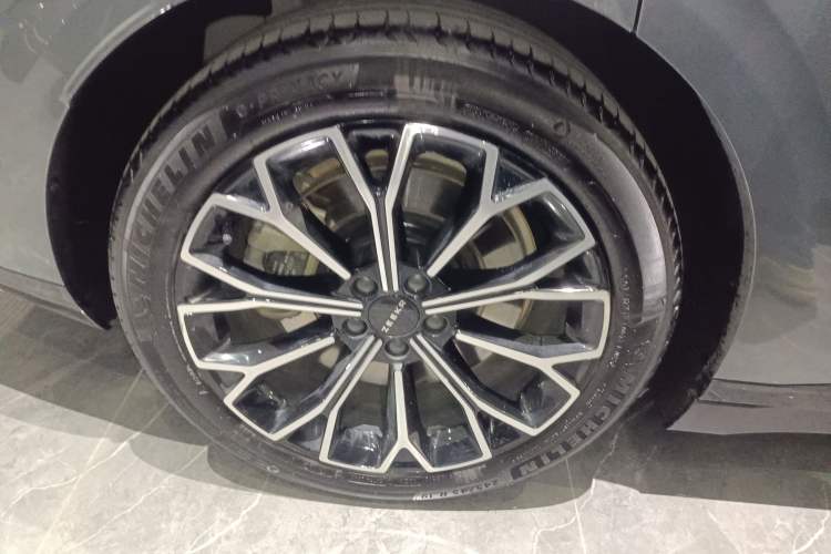 Used Zeekr 007 2024 Four-Wheel Drive Version 75 kWh