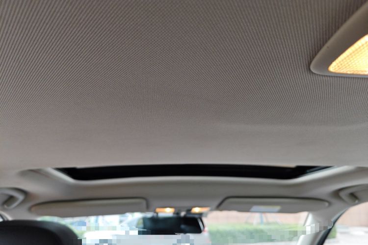 Used Mitsubishi Outlander 2017 2.0L Two-Wheel Drive Glory Edition 5 Seats Headliner