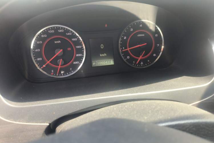 Used SAIC MAXUS G10  Odometer Close Up