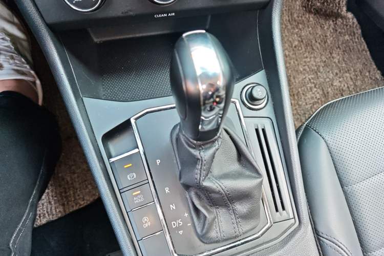 Used Volkswagen Lavida 2018 1.5L Automatic Comfort Edition China V Standard