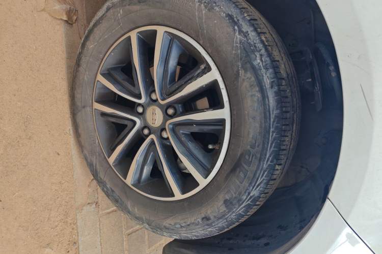 Used Geely Auto Vision X6 2018 1.4T CVT 4G Connected Luxury Version
