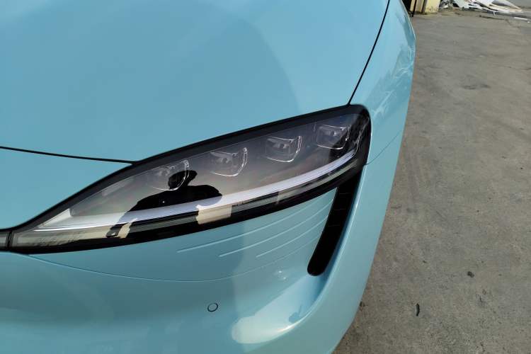 Used Hima Luxeed S7 2025 785 km Ultra Left Front Headlight