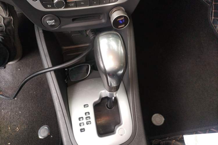 Used Renault Fluence 2013 2.0L Comfort Edition
