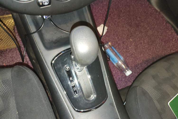 Used Nissan Tiida 2014 1.6L CVT Comfort Model Gear Lever