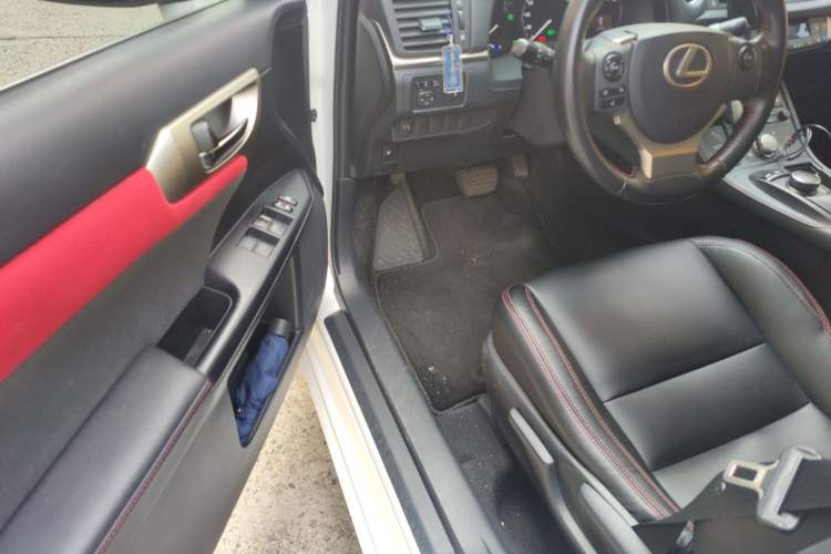 Used Lexus CT 2017 CT200h Elite Edition Solid Color China V Standard
