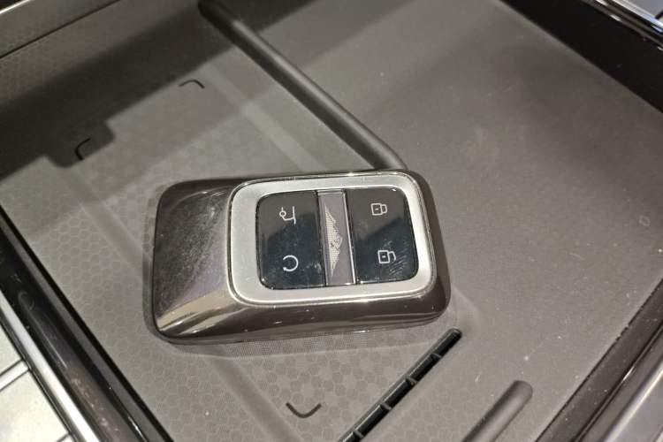 Used Jetour Zongheng G700 Trailblazer 2025 Model Xiangjing Edition 6-seater