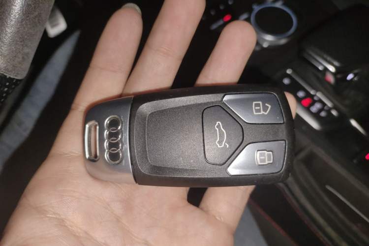 Used Audi A4L 2018 30th Anniversary Edition 40 TFSI Sport Edition