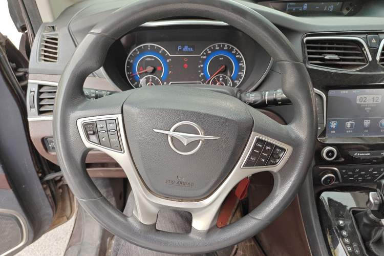 Used Haima V70 2016 1.5T Automatic Comfort & Enjoyment Version 7 Seats
