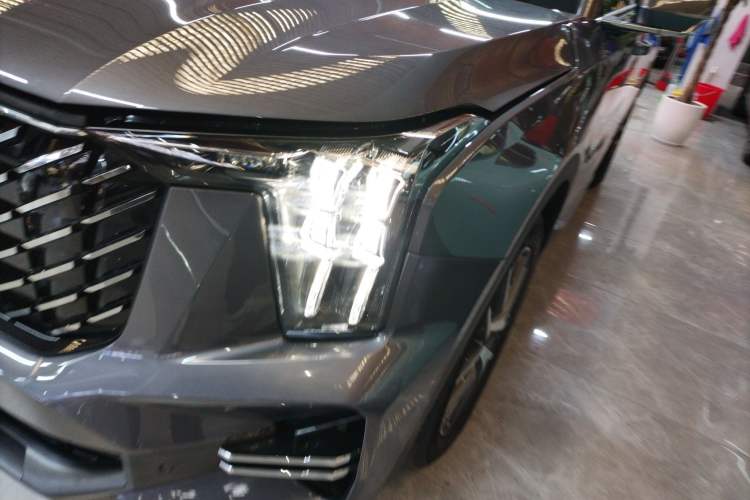 Used GAC Trumpchi GS8 2022 Linghang Series 2.0 TGDI Two-Wheel Drive Luxury Smart Connectivity Version (6 Seats)
