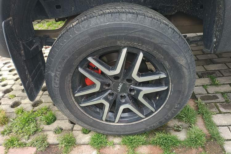 Used JAC T8 2021 2.0T PRO Diesel Two-Wheel Drive Sharp Edition Standard Dual HFC4DB2-2E