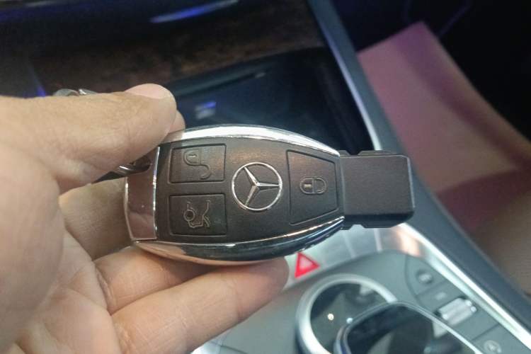 Used Mercedes-Benz S-Class 2014 S 320 L Business Model
