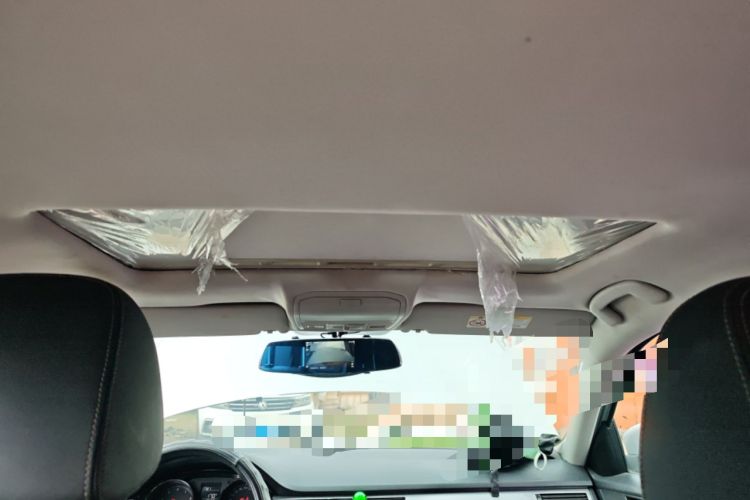 Used Volkswagen Bora 2016 1.6L Manual Comfort Model Headliner