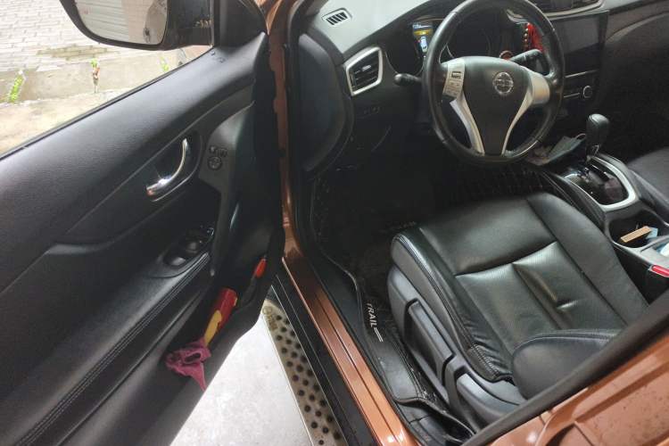 Used Nissan X-Trail 2014 2.0L CVT Comfort Edition 2WD
