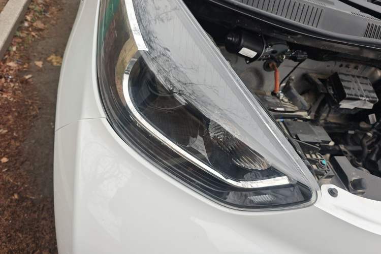 Used Chery Little Ant 2024 Youth Edition 251km True Love Edition 23.99 kWh Right Front Headlight