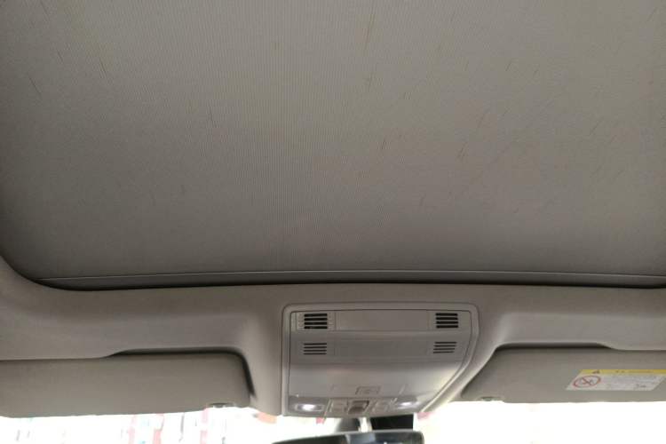 Used Volkswagen Magotan 2017 330TSI DSG Luxury Model
