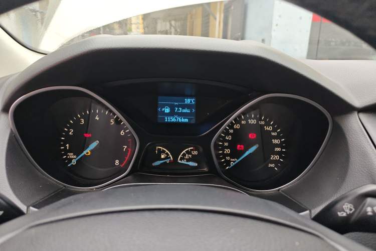 Used Ford Focus 2017 Sedan 1.6L Manual Fashion Edition Smart Drive Version