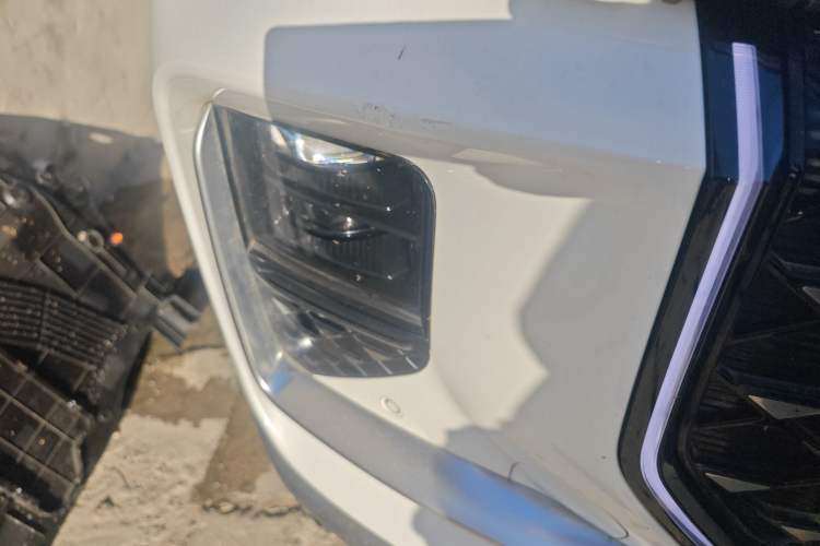 Used JETOUR Shanhai L9 2024 1.5TD 2DHT Pro 5-Seater Right Front Headlight