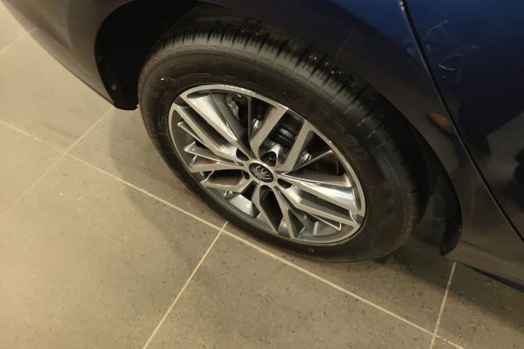 Used BYD Qin PLUS 2023 Champion Edition DM-i 120KM Excellence Model