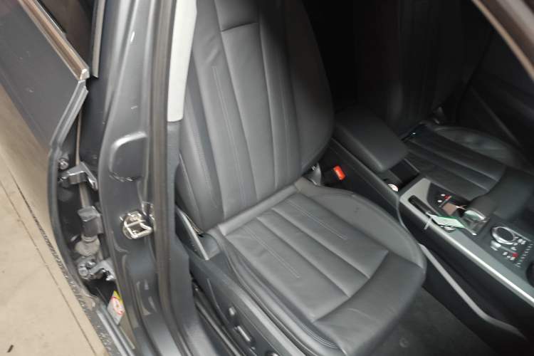 Used Audi A4 2020 Avant Avant-garde 40 TFSI Fashionable and Dynamic Model