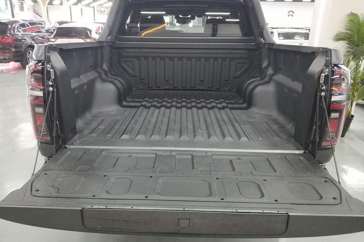 Used Great Wall Poer 2024 2.4T Off-Road Edition Automatic Diesel 4x4 Advanced Version
