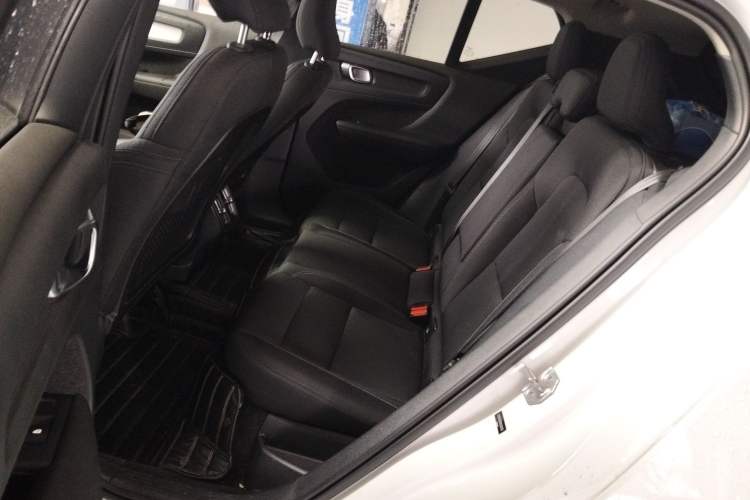 Used Volvo XC40 2022 T4 Four-Wheel Drive Smart & Stylish Edition