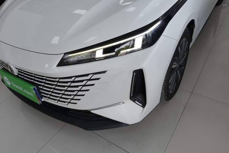 Used CHANGAN Eado DD 2023 Blue Whale NE 1.5T GDI DCT Navigation Model Left Front Headlight