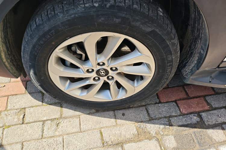 Used Hyundai Tucson 2018 1.6T Dual-Clutch Two-Wheel Drive 15th Anniversary Special Edition