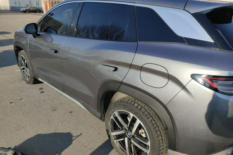 Used BYD Song L DM-i 2024 112 km Leading Edition
