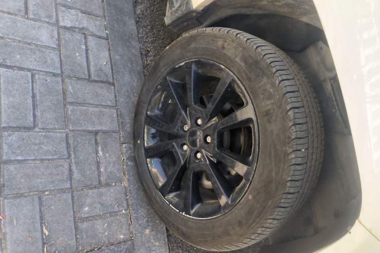 Used Jeep Compass 2013 2.0L Two-Wheel Drive Black Luxury Edition