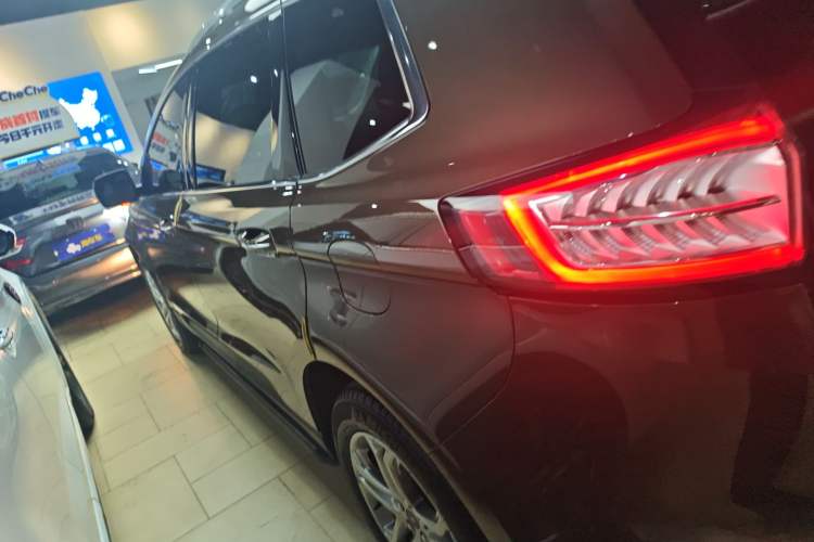 Used Ford Edge 2018 EcoBoost 245 Two-Wheel-Drive Titanium 7-Seater China VI Standard